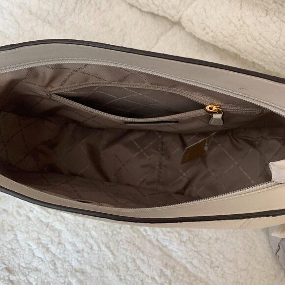 Michael Kors Leather Hobo Shoulder Purse - Light Cream - NWT - Picture 5 of 7